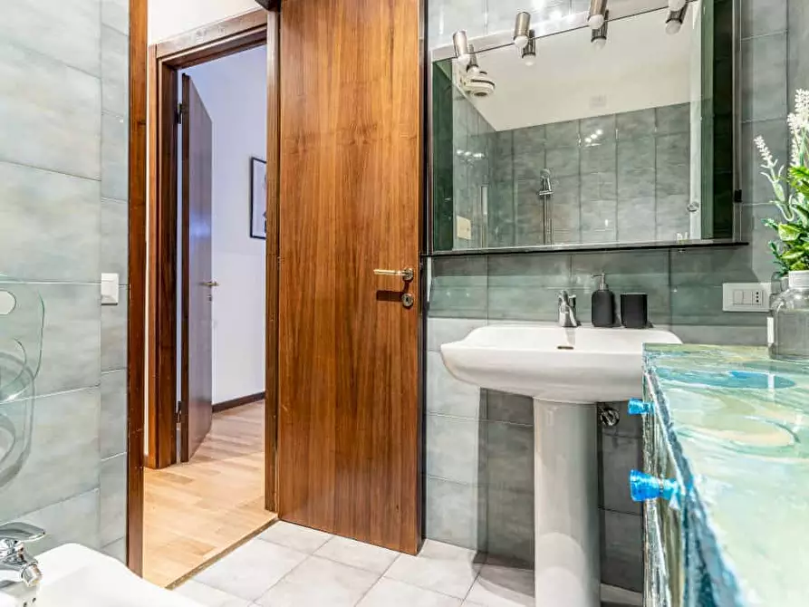 Immagine 13 di Camera in affitto  in Via Coluccio Salutati7 a Milano