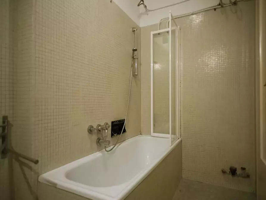 Immagine 37 di Camera in affitto  in Piazza Manfredi Azzarita4 a Bologna