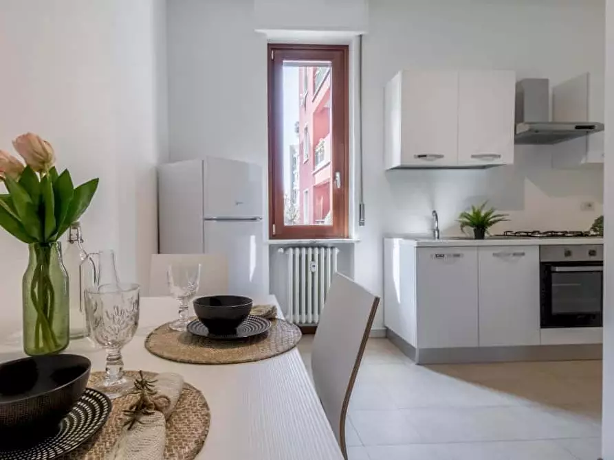 Immagine 13 di Camera in affitto  in Via Luciano Zuccoli19 a Milano