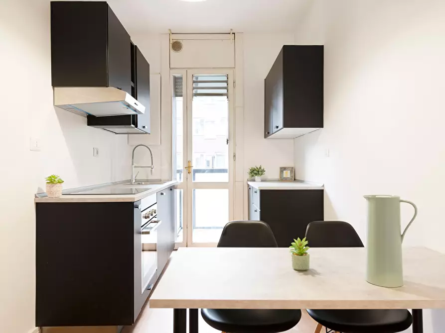 Immagine 5 di Camera in affitto  in Via Leopoldo Cicognara2 a Milano