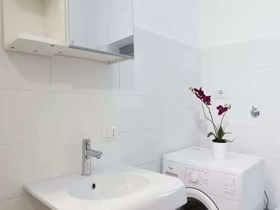 Immagine 28 di Camera in affitto  in Via Riccardo Arnò10 a Milano