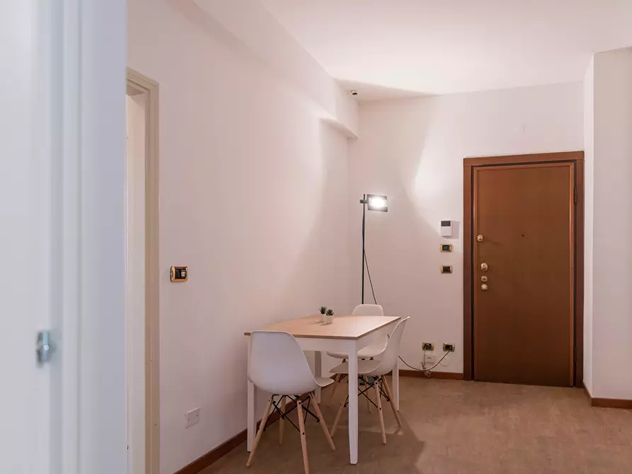 Immagine 8 di Camera in affitto  in Viale Campania29 a Milano