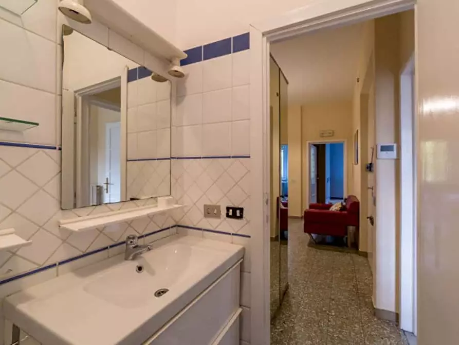 Immagine 9 di Camera in affitto  in Via Benedetto Marcello8 a Firenze