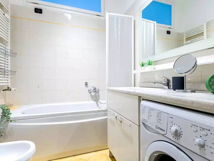 Immagine 10 di Camera in affitto  in Via Carlo Darwin9 a Milano