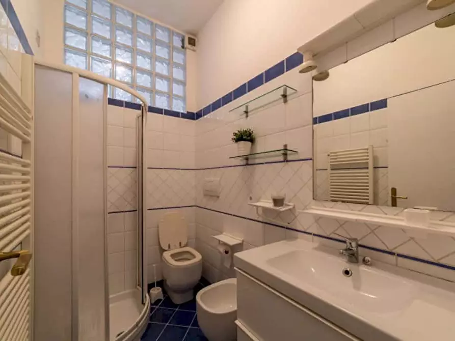 Immagine 10 di Camera in affitto  in Via Benedetto Marcello8 a Firenze