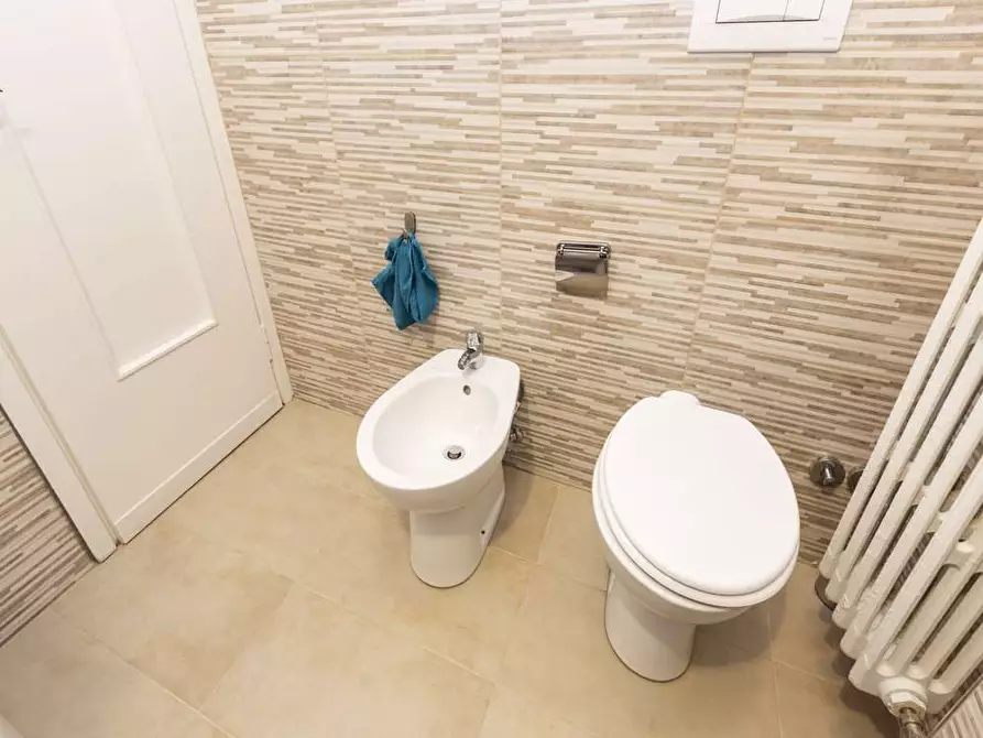 Immagine 15 di Camera in affitto  in Via Sulmona23 a Milano