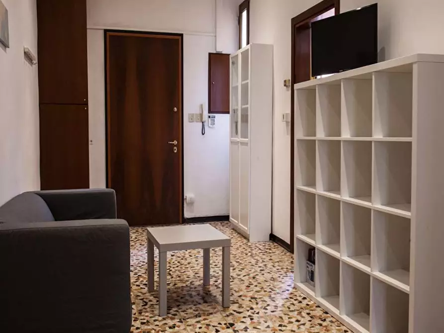 Immagine 17 di Camera in affitto  in Via Nazario Sauro28 a Bologna