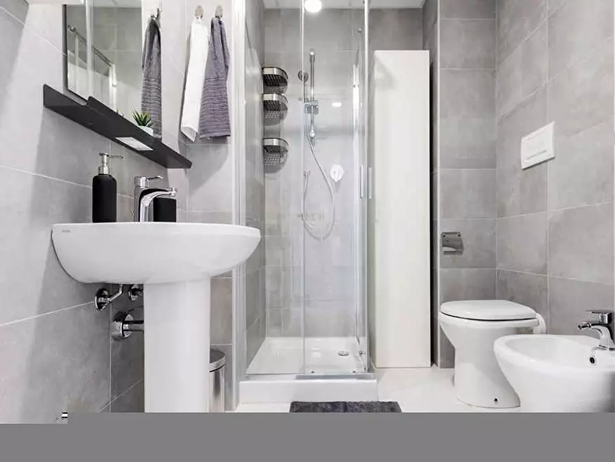 Immagine 24 di Camera in affitto  in Viale Bligny28 a Milano