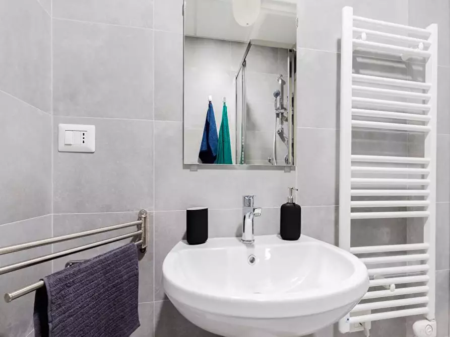 Immagine 24 di Camera in affitto  in Viale Bligny28 a Milano