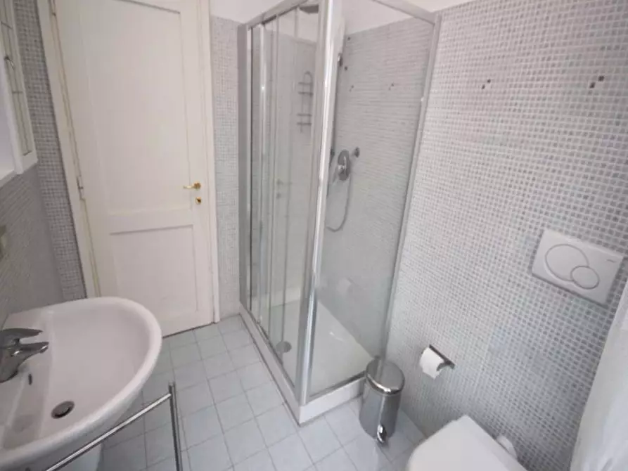 Immagine 41 di Camera in affitto  in Via Felice Bellotti11 a Milano