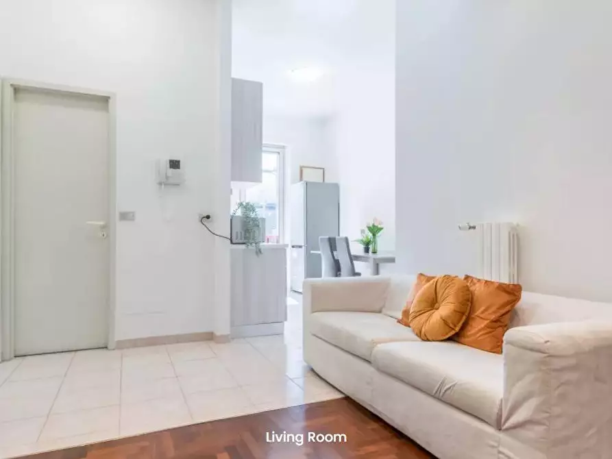 Immagine 16 di Camera in affitto  in Via Guido Guarini Matteucci1 a Milano