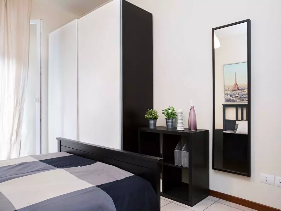 Immagine 6 di Camera in affitto  in Via Salvatore Barzilai19 a Milano