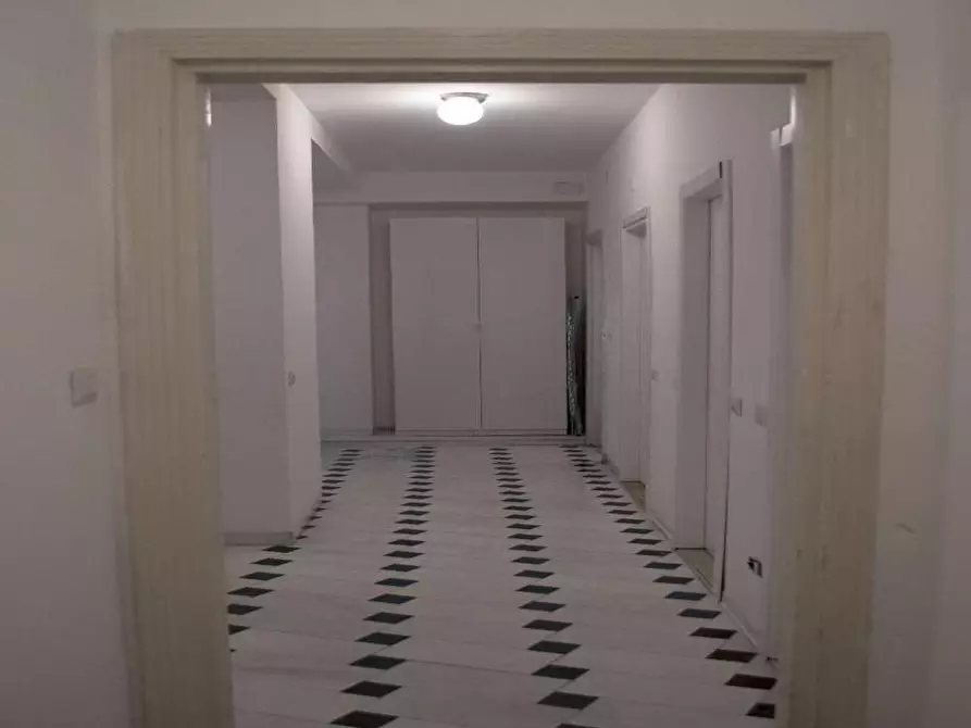 Immagine 59 di Camera in affitto  in Viale Tunisia13 a Milano