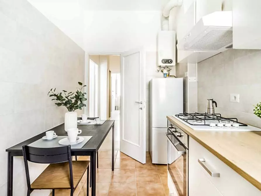 Immagine 16 di Camera in affitto  in Via degli Astri22 a Milano