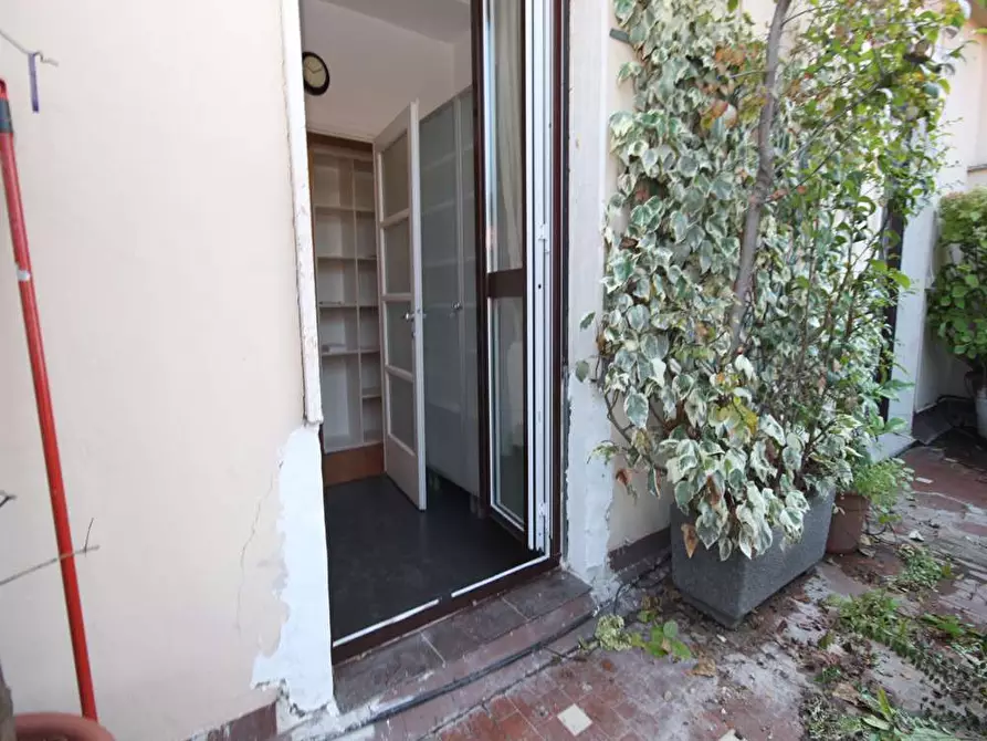 Immagine 36 di Camera in affitto  in Via Volterra12 a Milano