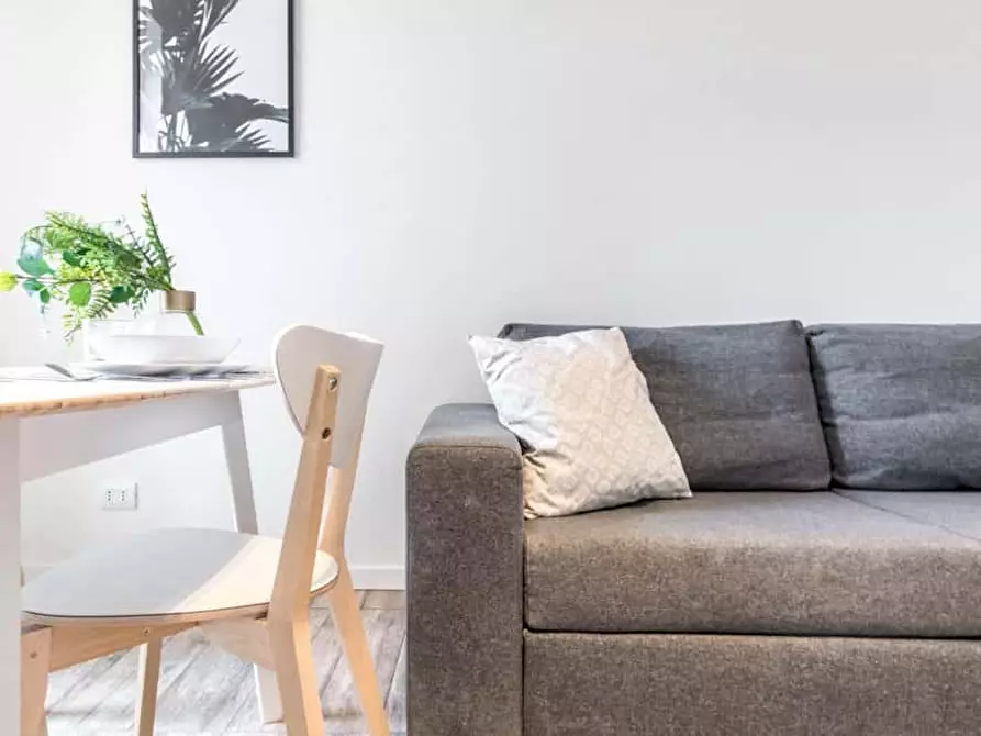 Immagine 16 di Camera in affitto  in Via Riccardo Pitteri23 a Milano