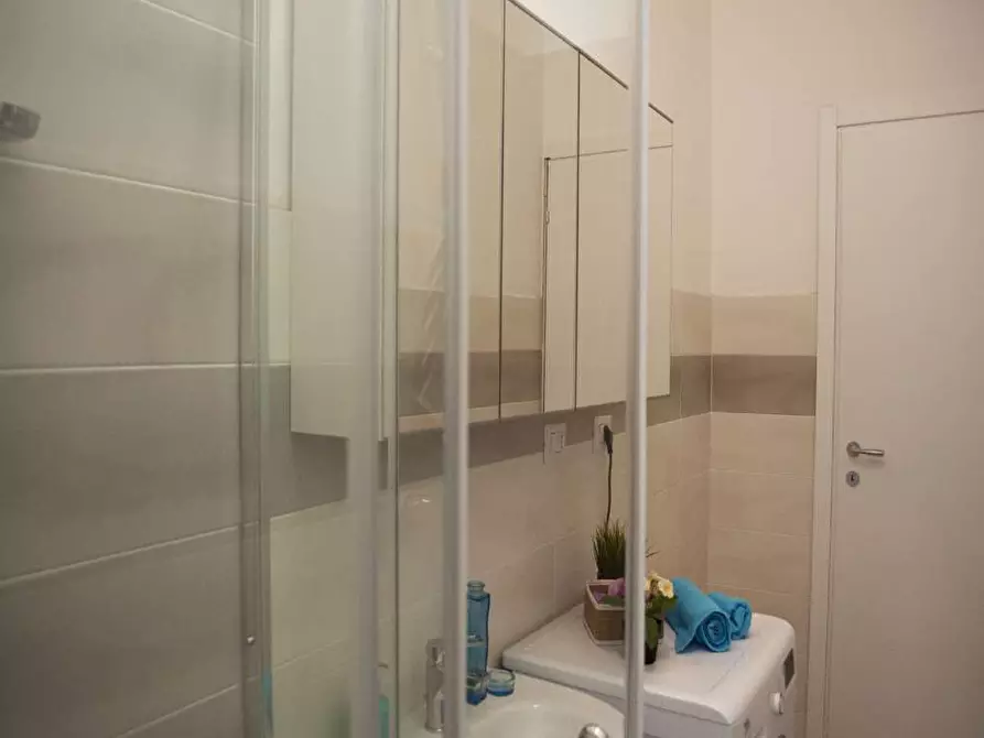 Immagine 90 di Camera in affitto  in Viale Tunisia13 a Milano