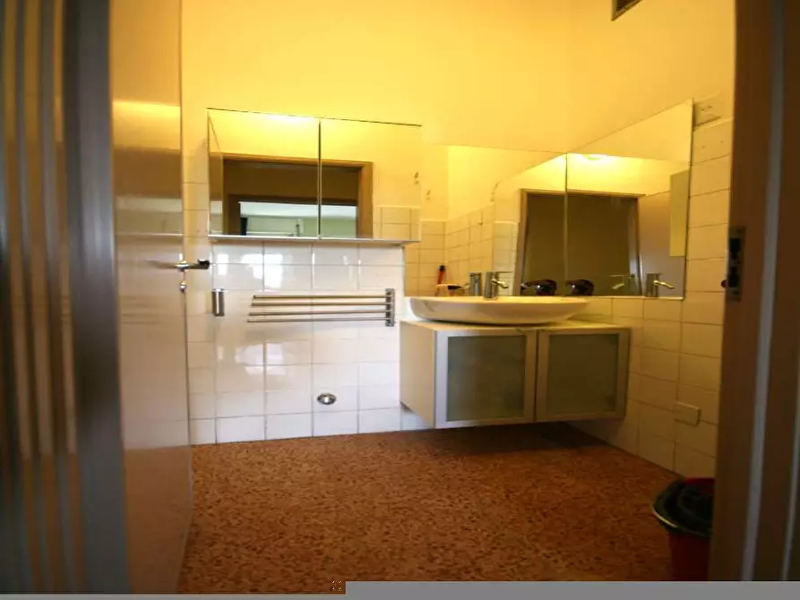 Immagine 6 di Camera in affitto  in Via Carlo Marx32 a Milano