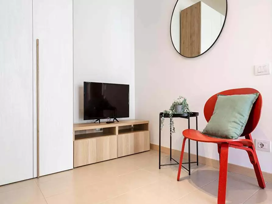 Immagine 26 di Camera in affitto  in Via Gardone5 a Milano