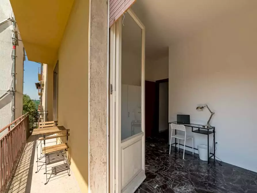 Immagine 5 di Camera in affitto  in Viale dei Mille8 a Firenze