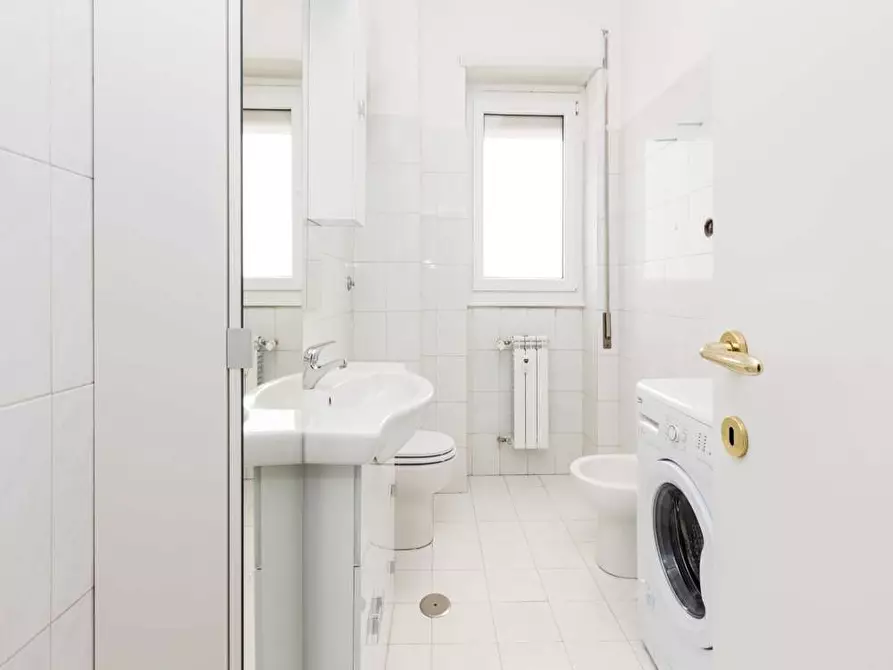 Immagine 8 di Camera in affitto  in Via Oderisi Da Gubbio198 a Roma