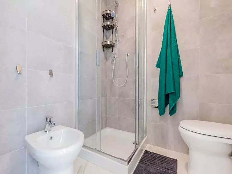 Immagine 14 di Camera in affitto  in Viale Bligny28 a Milano