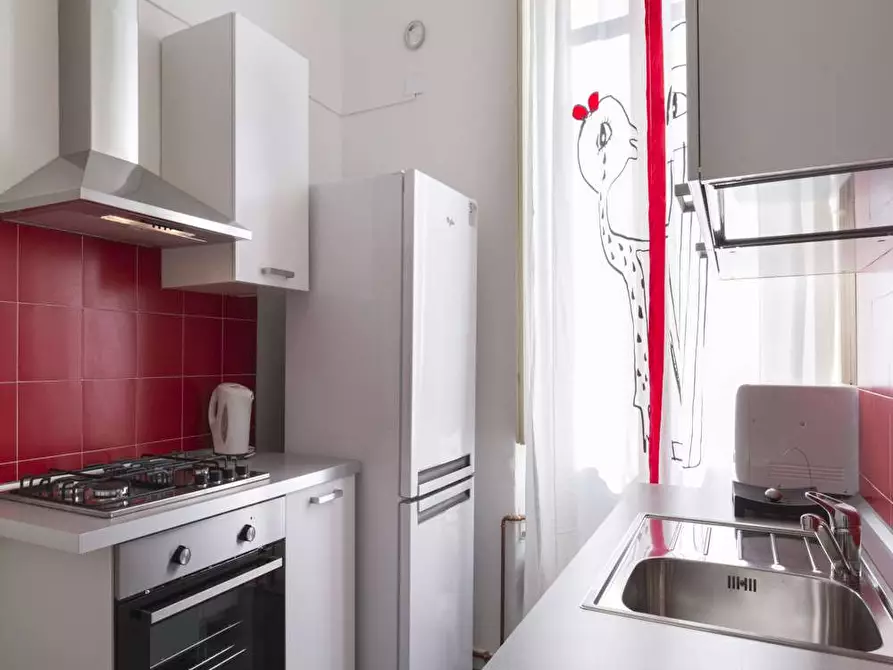 Immagine 36 di Camera in affitto  in Via Gustavo Modena30 a Milano