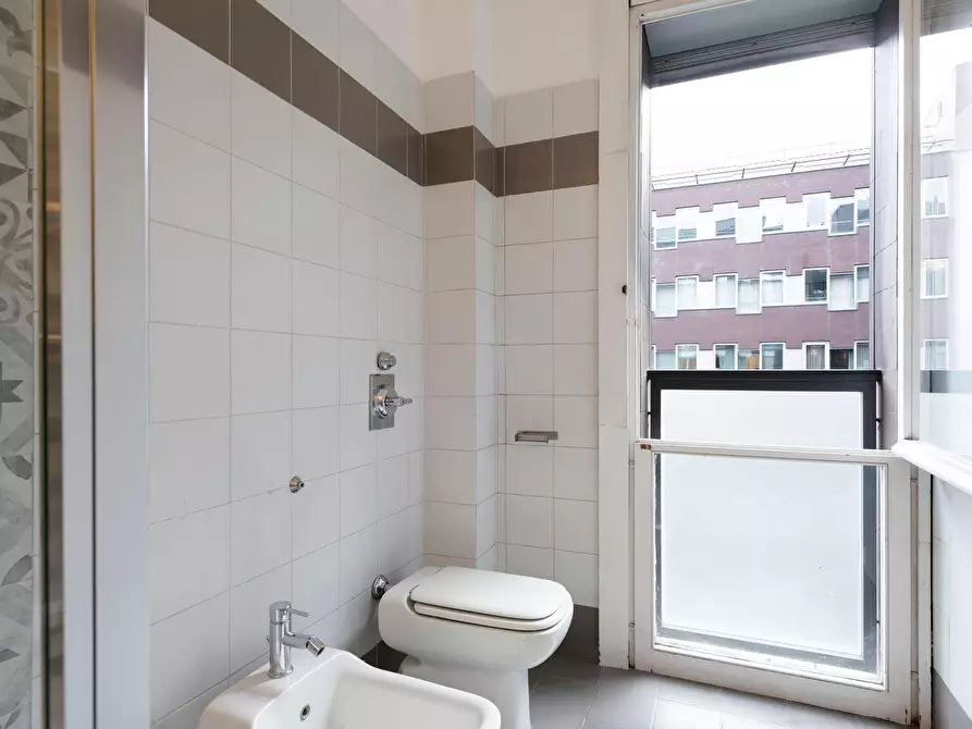 Immagine 13 di Camera in affitto  in Via Leopoldo Cicognara2 a Milano