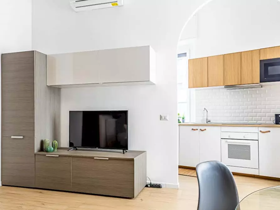 Immagine 16 di Camera in affitto  in Piazza Monte Titano1 a Milano