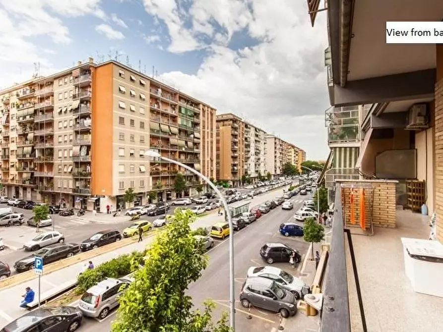 Immagine 9 di Camera in affitto  in Viale Partenope131 a Roma