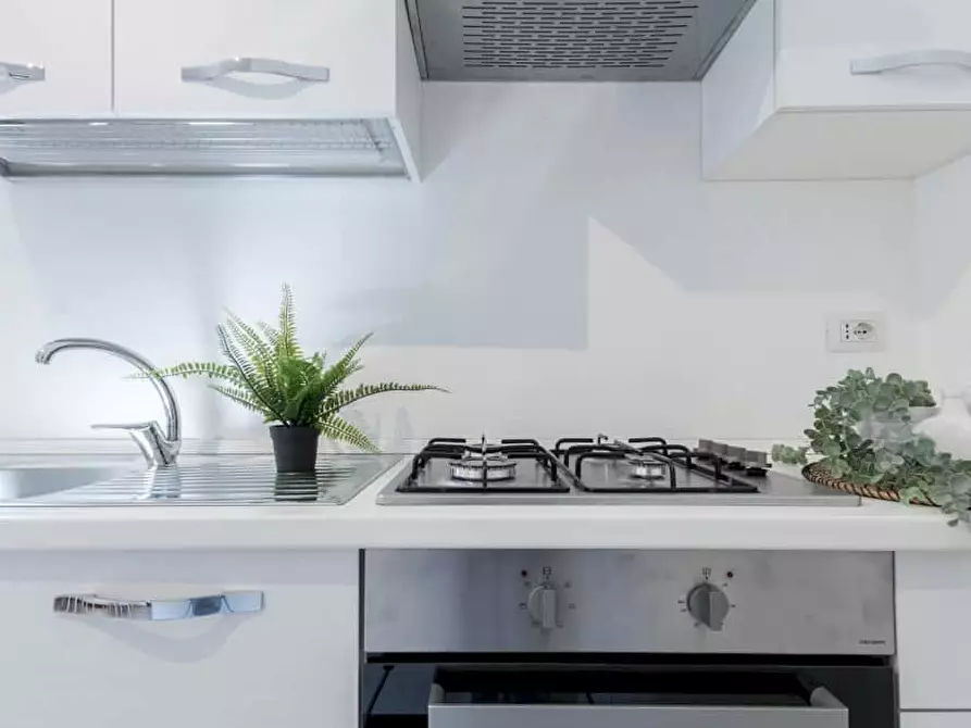 Immagine 10 di Camera in affitto  in Via Luciano Zuccoli19 a Milano