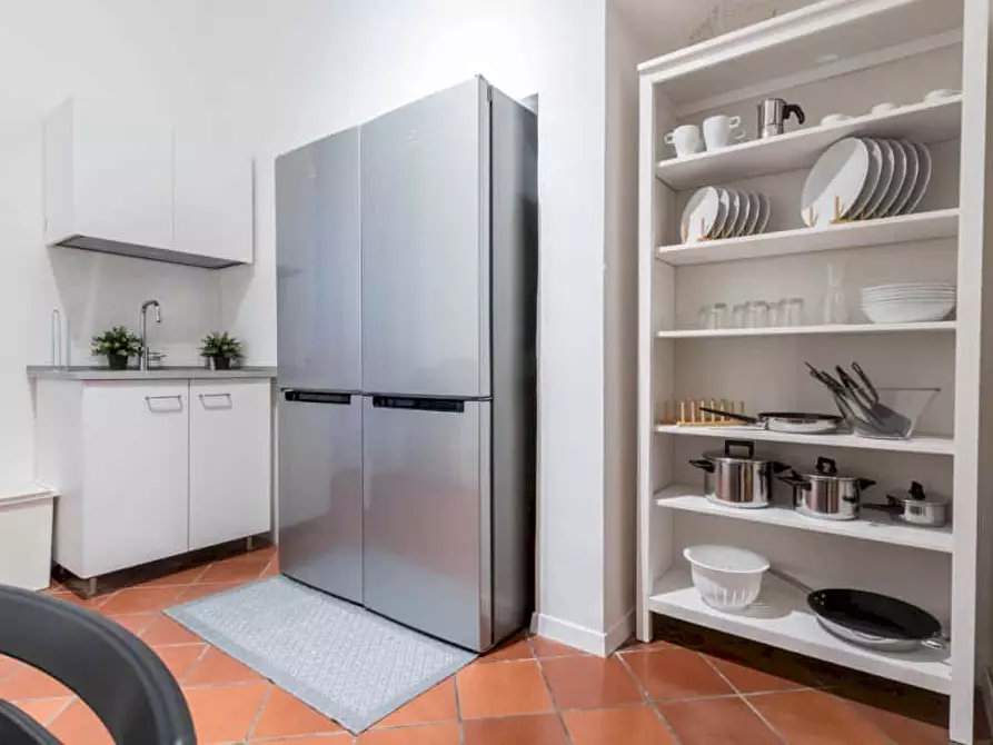 Immagine 8 di Camera in affitto  in Viale Regina Margherita33 a Milano