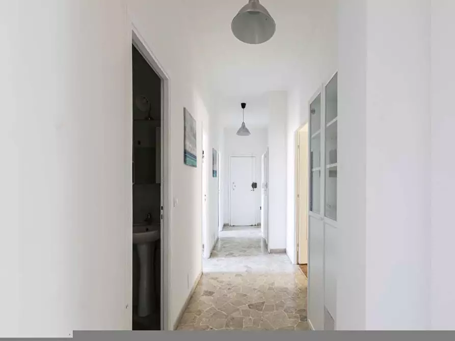 Immagine 19 di Camera in affitto  in Via Ginestre6 a Buccinasco