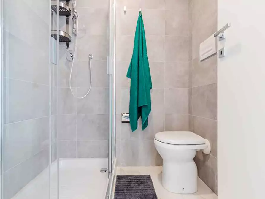 Immagine 18 di Camera in affitto  in Viale Bligny28 a Milano