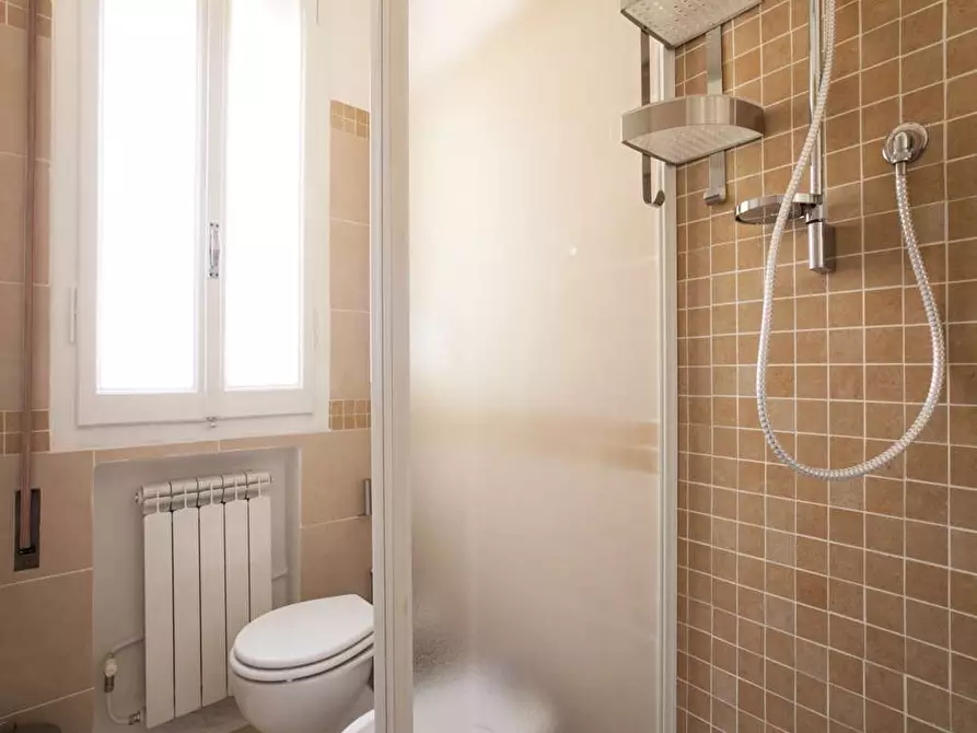 Immagine 18 di Camera in affitto  in Via Guglielmo Oberdan37 a Bologna