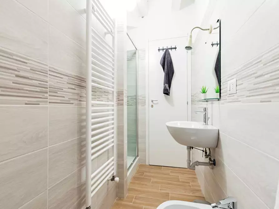 Immagine 28 di Camera in affitto  in Viale Alfredo Oriani26 a Bologna