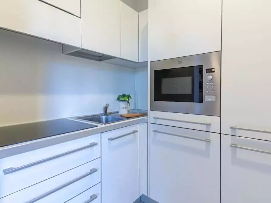 Immagine 11 di Camera in affitto  in Via Bernardino Biondelli7 a Milano