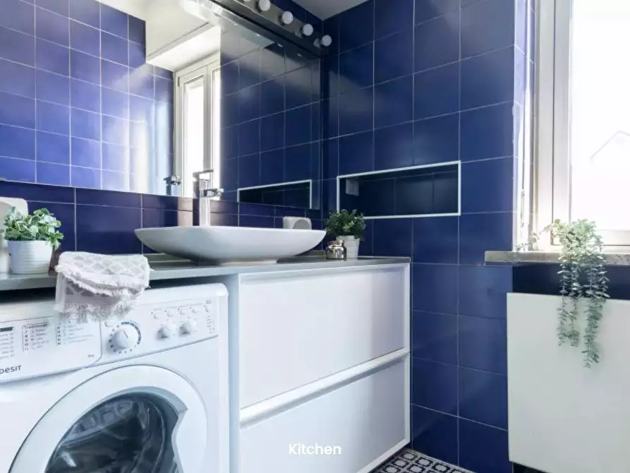 Immagine 9 di Camera in affitto  in Via Intra3 a Milano