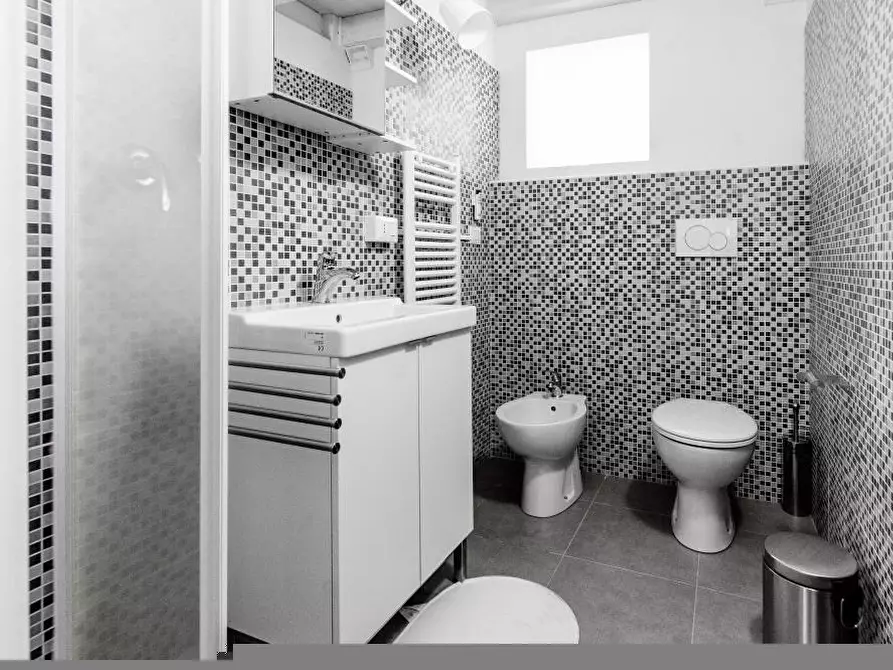 Immagine 15 di Camera in affitto  in Via Oreste Regnoli50 a Bologna