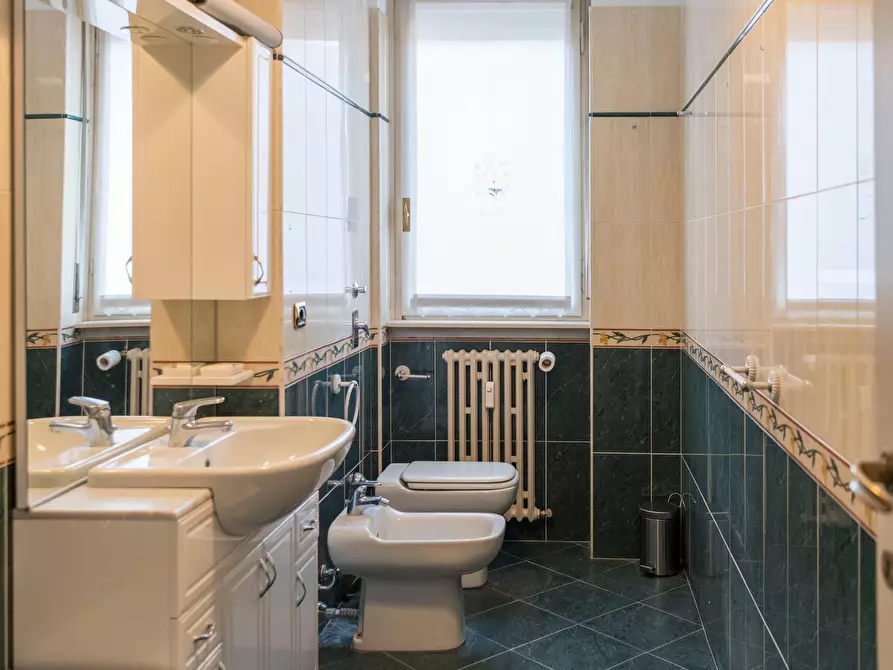 Immagine 10 di Camera in affitto  in Viale Campania29 a Milano