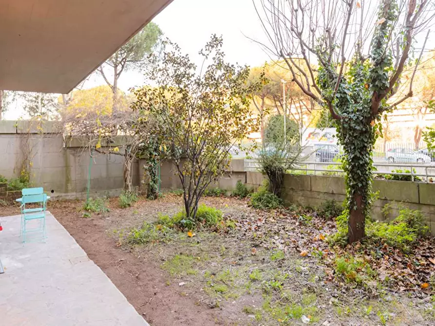 Immagine 24 di Camera in affitto  in Via Fiume delle Perle146 a Roma