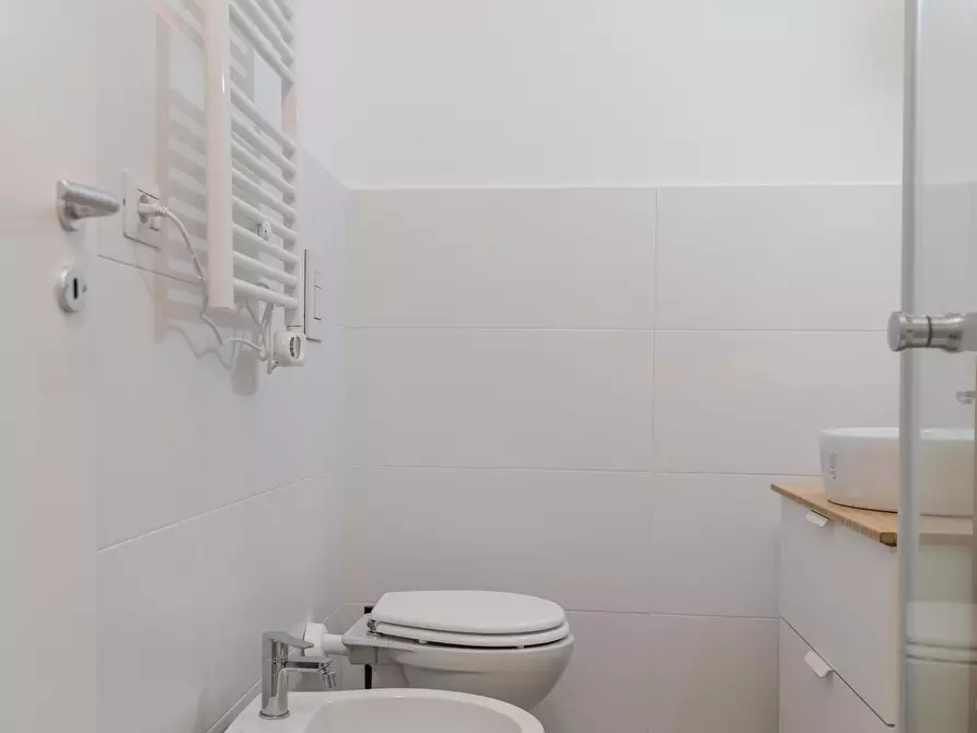 Immagine 18 di Camera in affitto  in Via Savona26 a Milano