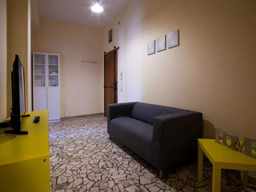 Immagine 16 di Camera in affitto  in Via Belmeloro3 a Bologna