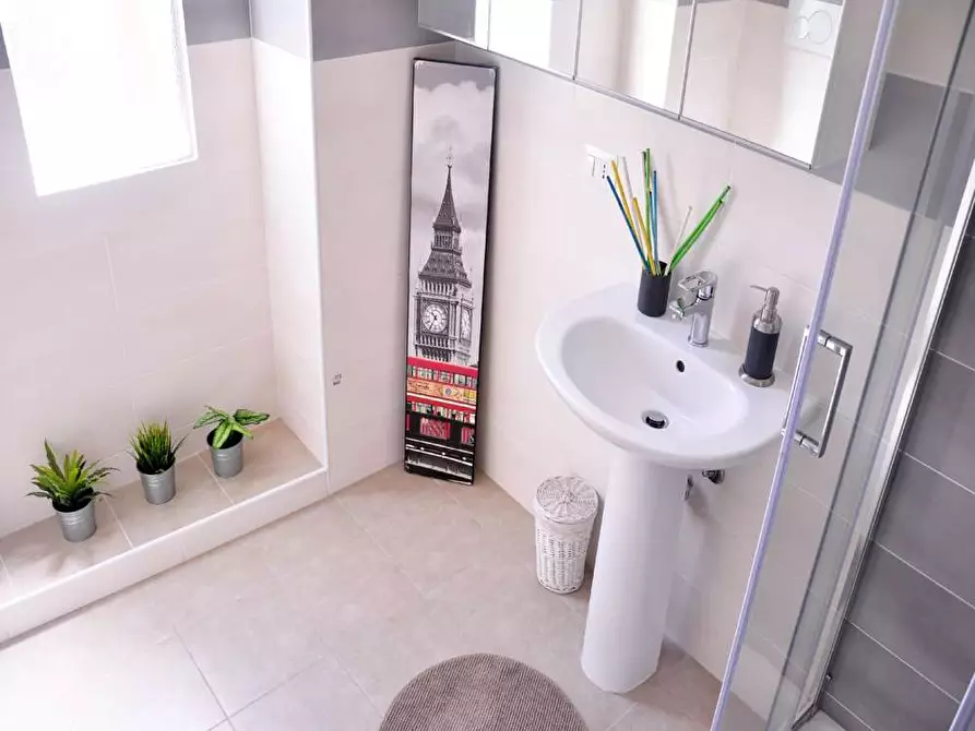 Immagine 51 di Camera in affitto  in Viale Abruzzi68 a Milano