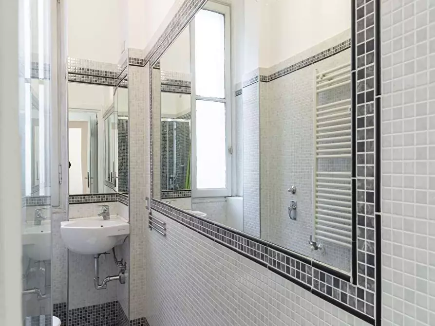 Immagine 28 di Camera in affitto  in Via Antonio Bazzini27 a Milano