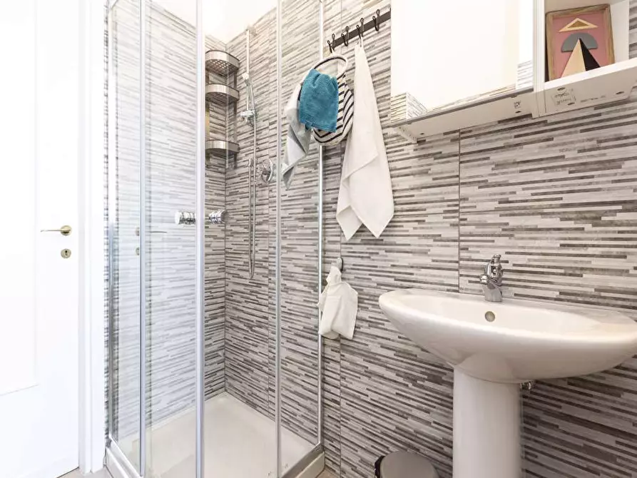 Immagine 17 di Camera in affitto  in Via Sulmona23 a Milano