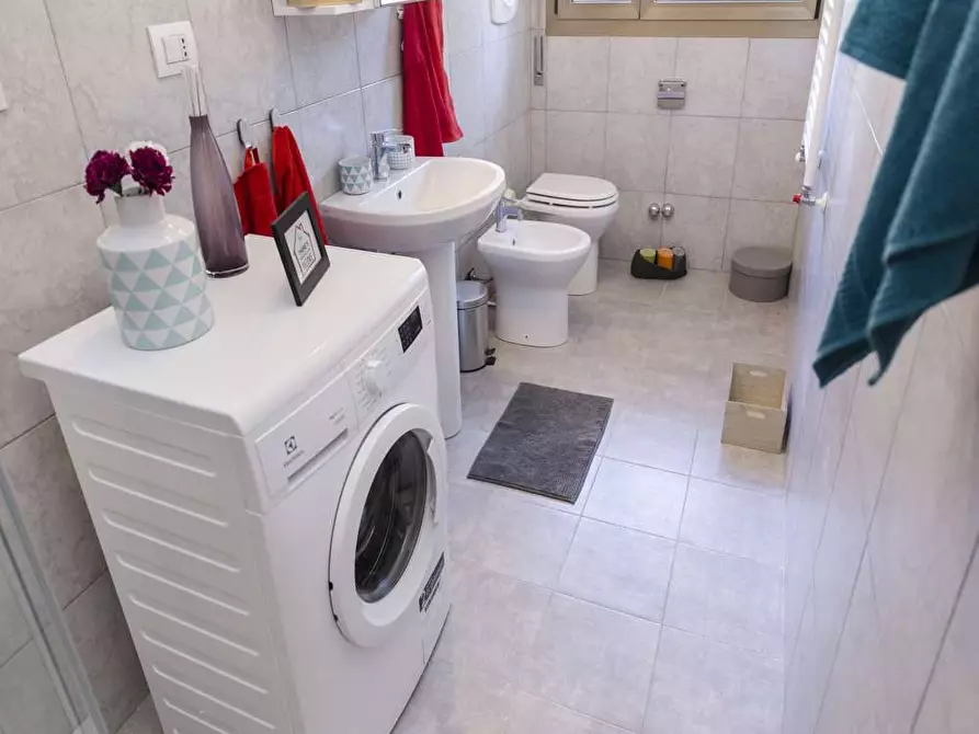 Immagine 35 di Camera in affitto  in Viale Giovanni Vicini20 a Bologna