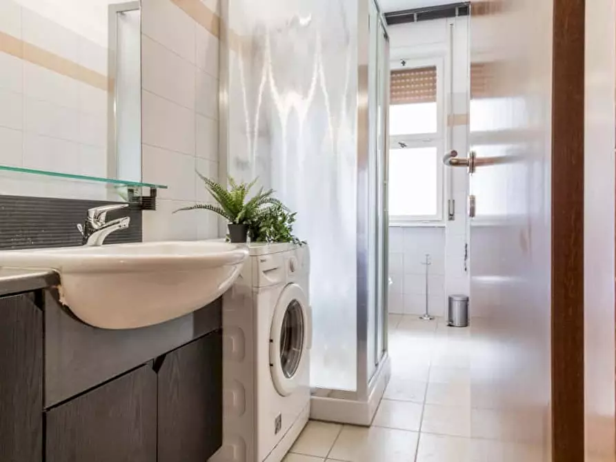 Immagine 18 di Camera in affitto  in Via Renato Fucini14 a Milano