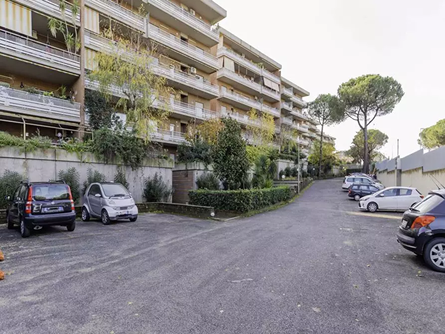 Immagine 23 di Camera in affitto  in Via Fiume delle Perle146 a Roma
