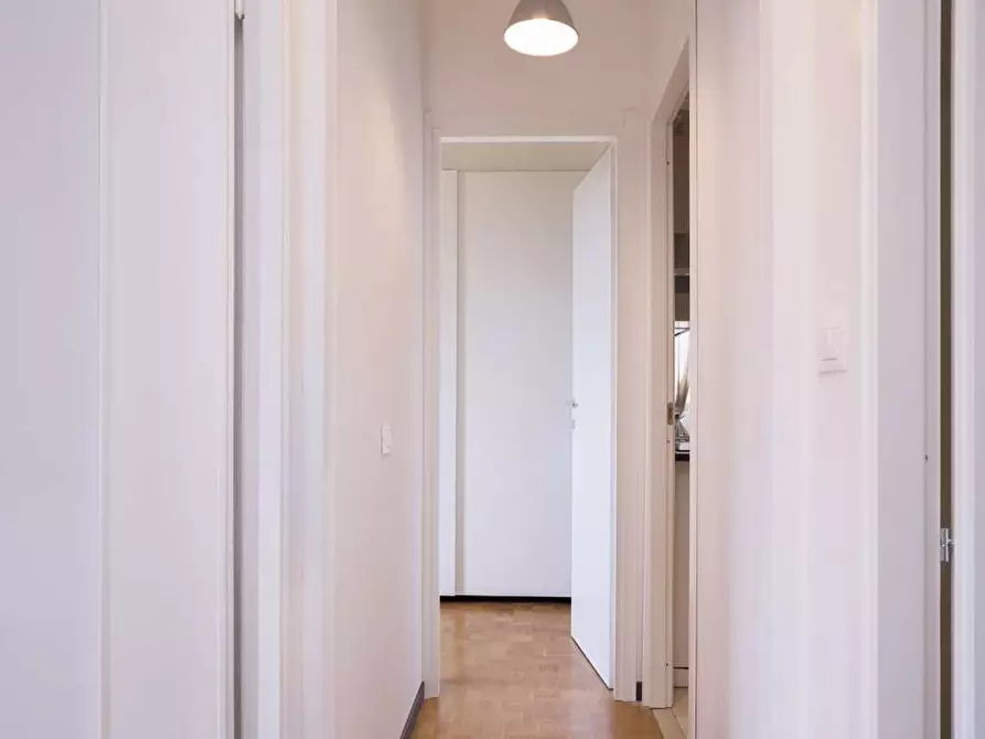 Immagine 46 di Camera in affitto  in Via Salvatore Barzilai9 a Milano